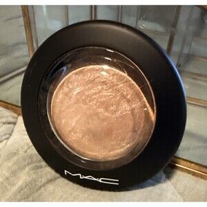 MAC Mineralize Skinfinish Face Highlighter Makeup NIB Soft & Gentle 10 g/.35